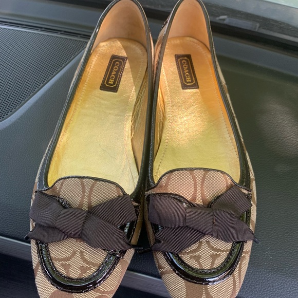 NEW COACH TIPPER 12CM SC/C PAT Size 9.5B color: Khaki/chocolate with bow - Picture 2 of 11